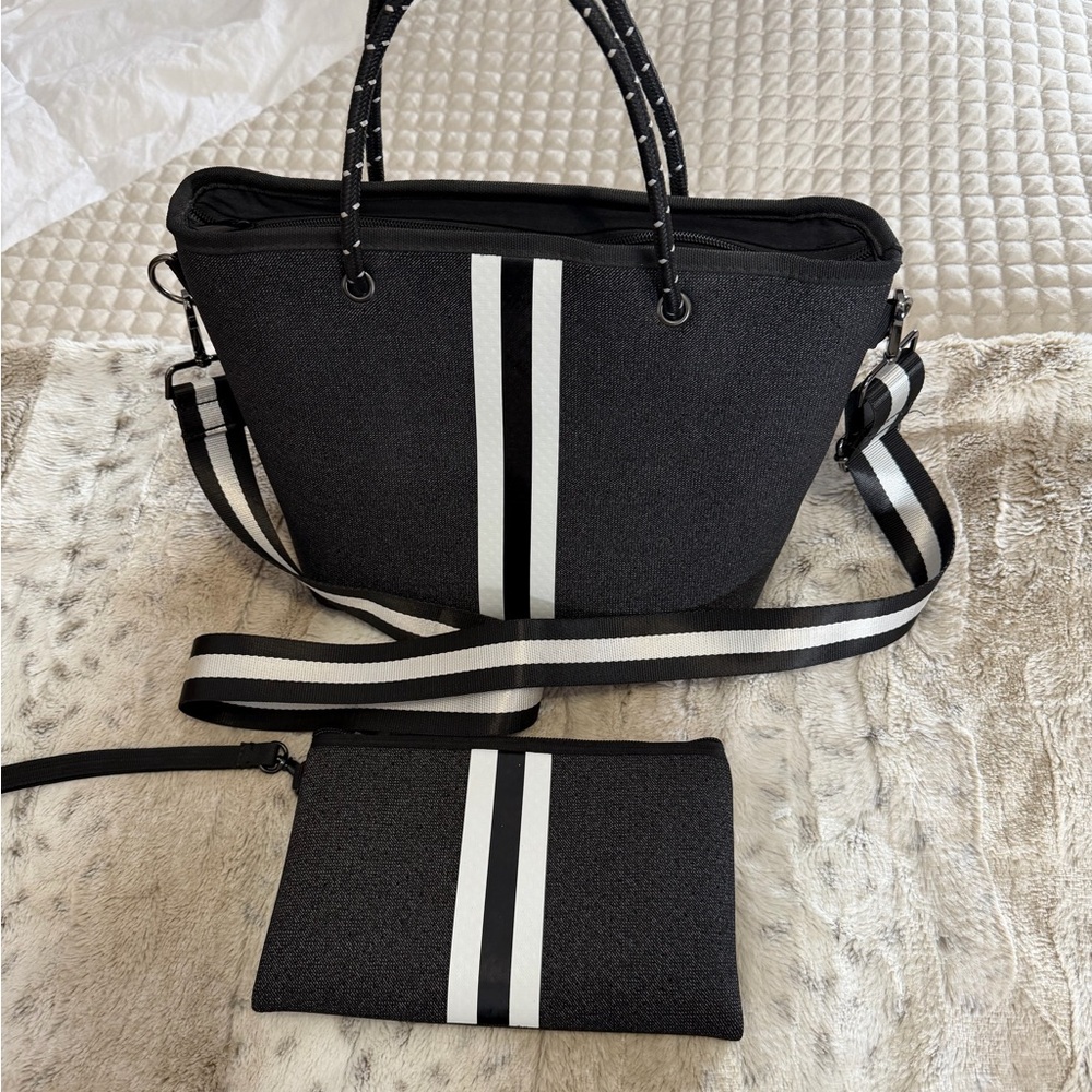 HAUTE SHORE Black and White Shoulder Bag Set